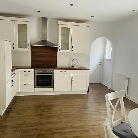 Velden Pool フェルデン・アム・ヴェルターゼー