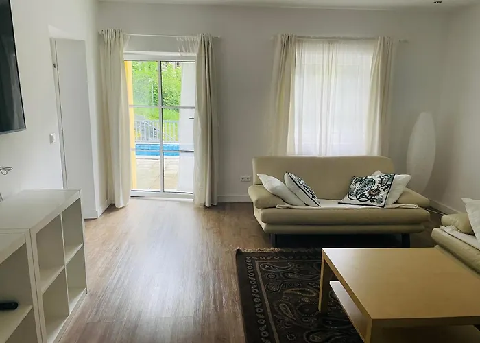 Velden Pool * וולדן אם וורתרסי